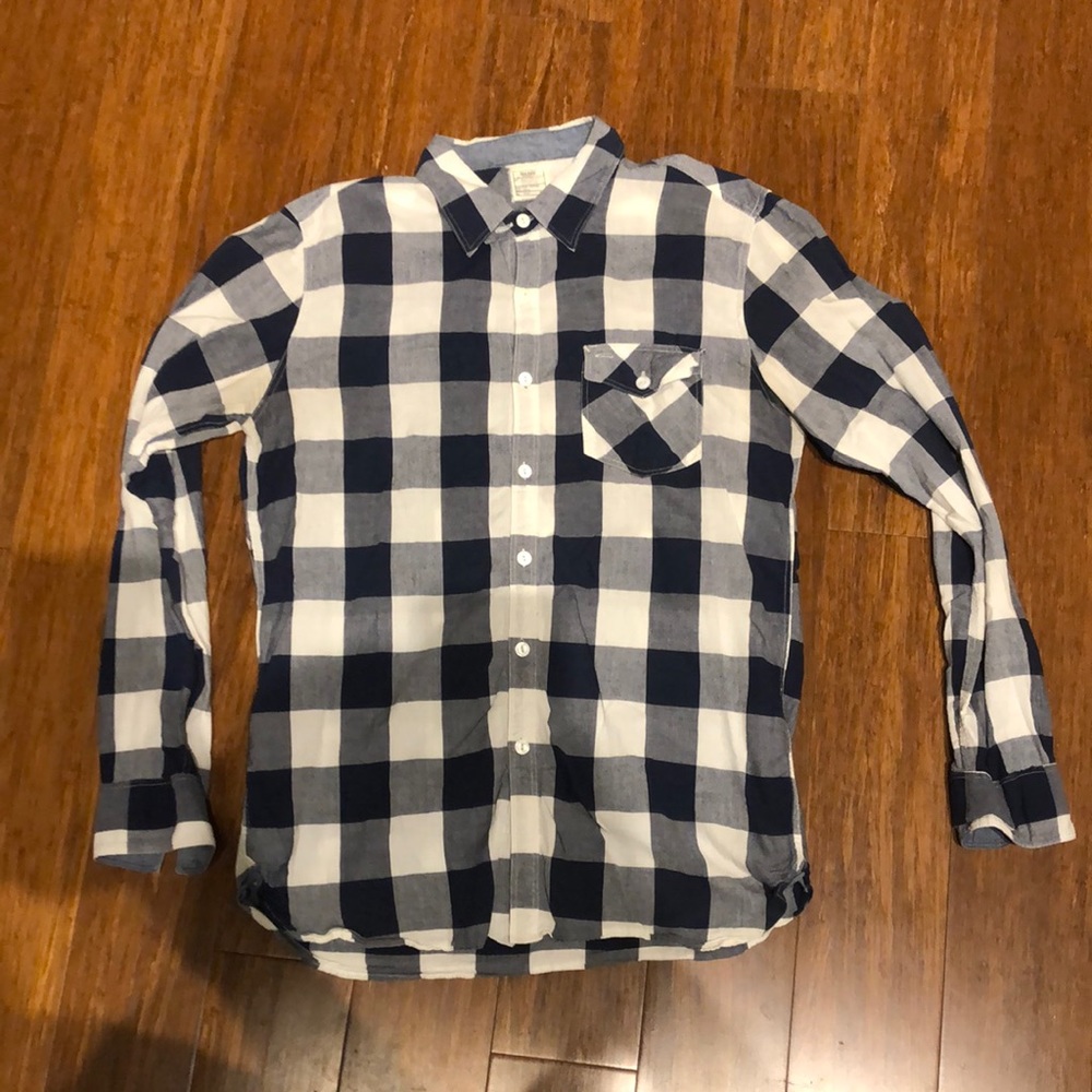 Tailgate Blue and White checkered long sleeve button up SZ M